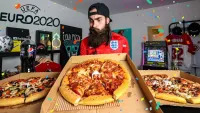 Pizza Hut's Hat-Trick Bundle Challenge thumbnail