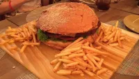 Machete Burger Challenge thumbnail