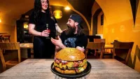 Giant Burger Challenge thumbnail