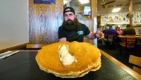 Wagon Wheel Pancake Challenge thumbnail