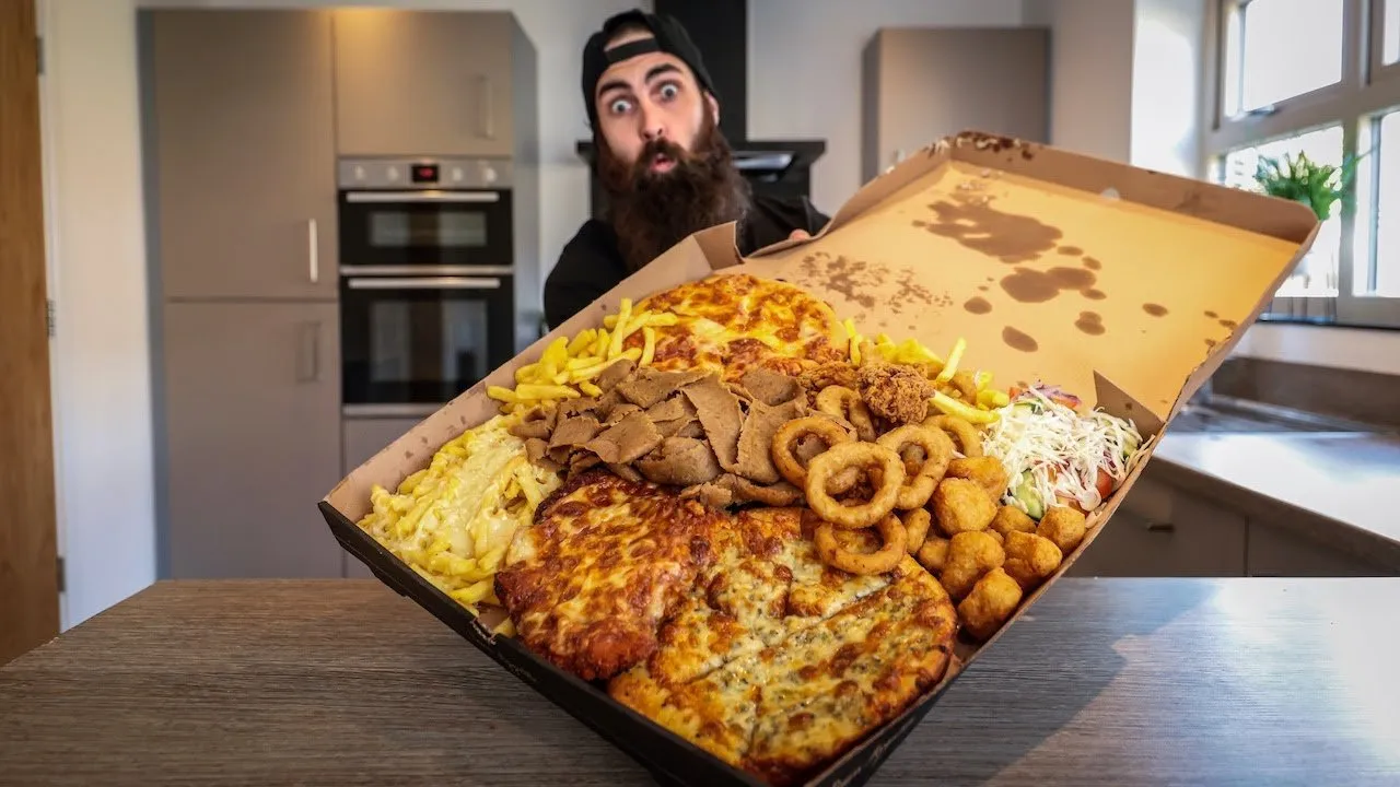 Thumbnail for the Another Viral Munch Box Challenge at Pizza Land video