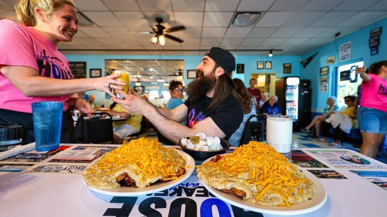 Thumbnail for the The Fat Boy Challenge at Johnski's House of Breakfast video