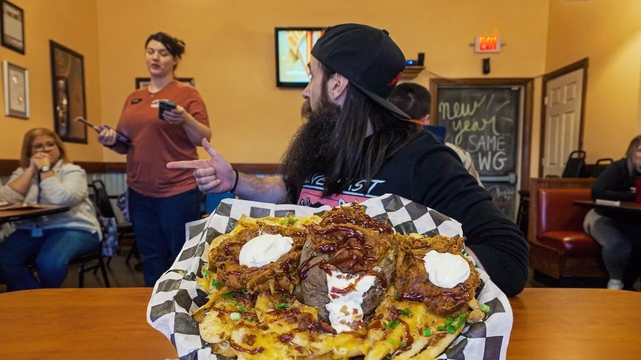 Thumbnail for the Trough Challenge at Hawg 'N Sauce video