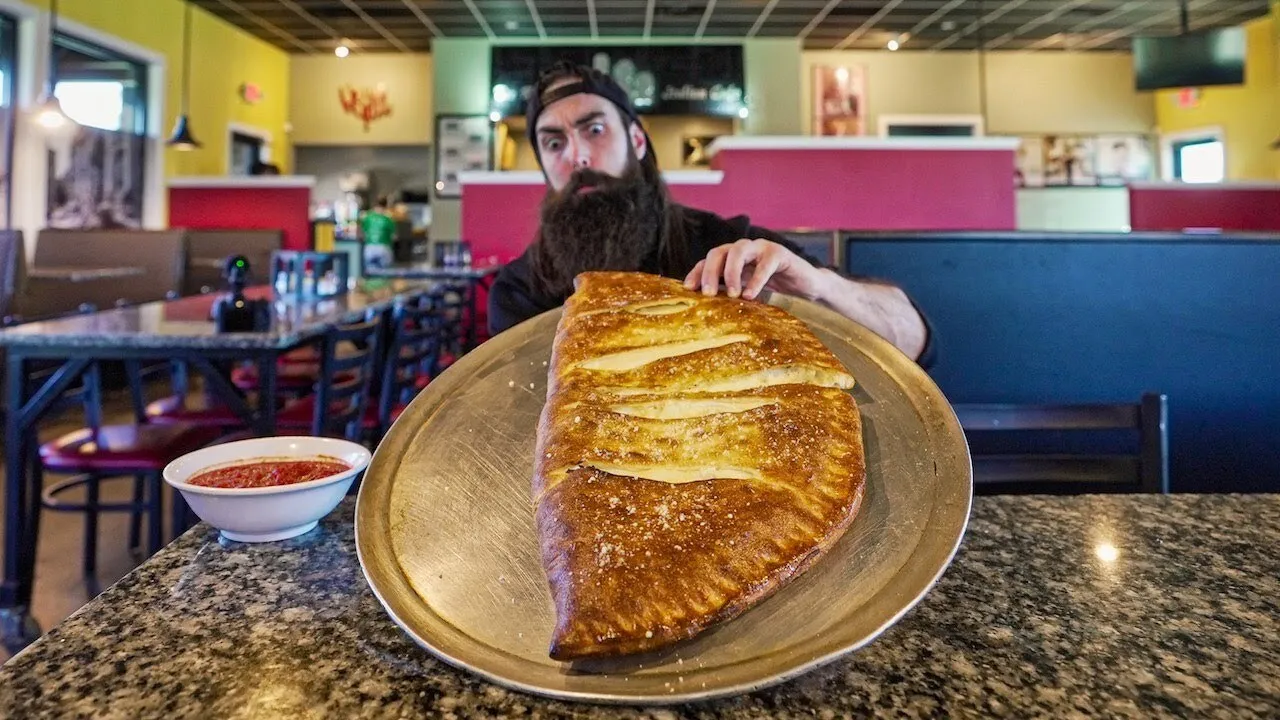 Thumbnail for the Colossal Calzone Challenge at Tre Ragazzi video