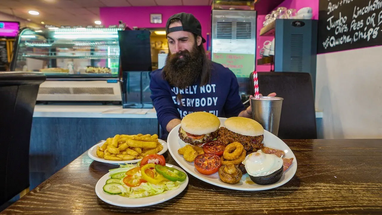 Thumbnail for the 15-Minute Challenge at Frankie J's Cafe video