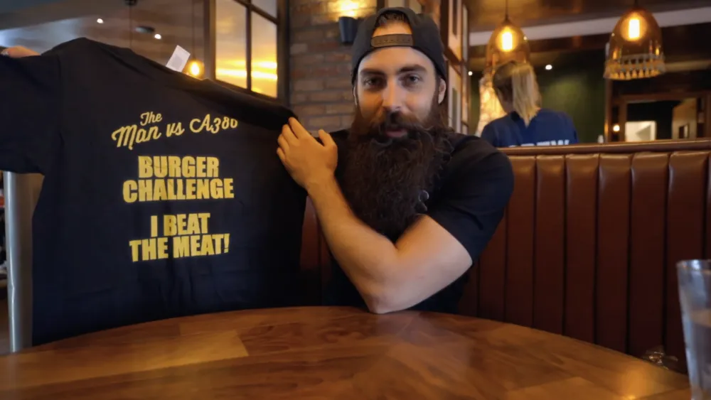 Man vs. A380 Challenge at Airport Pub